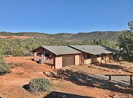 40 Cascade Dr, Sedona, Az 86336 in Sedona, AZ (Photo 2 of 12)