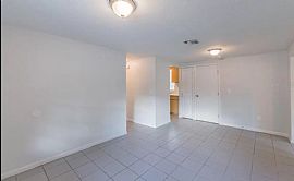 Beautiful 3bd with 2ba Available For Rent in Tampa, FL (Photo 6 of 12)