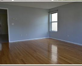 5 Summersweet Dr,  in Glastonbury, CT (Photo 2 of 12)