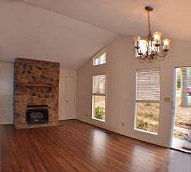 5909 Creekwood Rd, Birmingham, Al 35210 in Birmingham, AL (Photo 6 of 6)