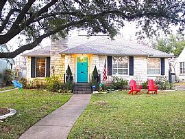 Charming 3 Bed / 2 Bath in Dallas, TX