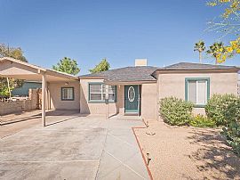 Charming Home  in Phoenix, AZ (Photo 11 of 12)