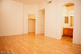 Family Home  in Sun, AZ (Photo 8 of 12)