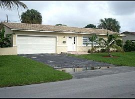 7991 Nw 37th Dr, Coral Springs, Fl 33065 in Coral Springs, FL