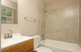 5817 Carriage Brook Rd, Montgomery, Al 36116 in Montgomery, AL (Photo 5 of 12)