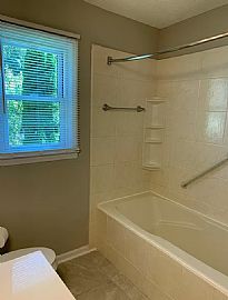 7510 Logan Dr Sw, Huntsville, Al 35802 in Huntsville, AL (Photo 6 of 12)