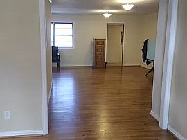 Beautiful 3bed Room House in Dallas, TX (Photo 3 of 10)