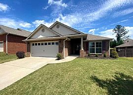 6815 Wintercrest Way Se, Owens Cross Roads, Al 35763 in Owens Cross Roads, AL (Photo 2 of 7)