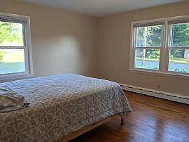 117 Glenbrook Dr, cheshire, Ct 06410 in Cheshire, CT (Photo 4 of 12)