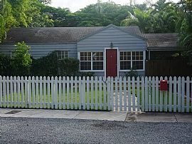 2922 Sw 30th Ct in Miami, FL