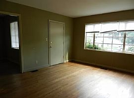 1428 34th St, Birmingham, Al 35218 in Birmingham, AL (Photo 3 of 10)