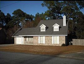 7633 Old Hickory Dr, Pensacola, Fl 32507 in Pensacola, FL