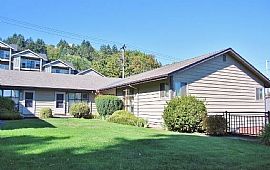 3717 Sw Corbett Ave, Apt 26, 3717 Sw Corbett Ave, Portland, Or  in Portland, OR