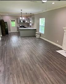 1131 W Chase St, Lakeland, Fl 33815 in Lakeland, FL (Photo 2 of 12)