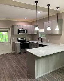 1131 W Chase St, Lakeland, Fl 33815 in Lakeland, FL (Photo 5 of 12)