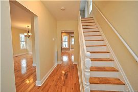 218 Roselle St, Fairfield, Ct 06825 in Fairfield, CT (Photo 2 of 6)