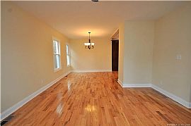 218 Roselle St, Fairfield, Ct 06825 in Fairfield, CT (Photo 5 of 6)