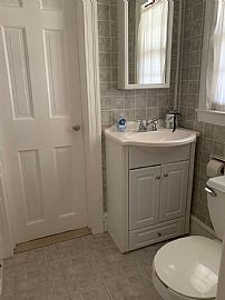 118 Washington Cir, West Hartford, Ct 06119 in West Hartford, CT (Photo 3 of 6)