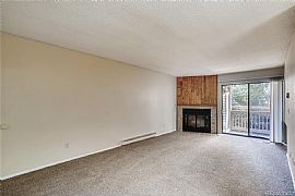 Beautiful Spacious Condo in Sable Landing in Aurora, CO (Photo 3 of 12)