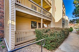 Beautiful Spacious Condo in Sable Landing in Aurora, CO (Photo 9 of 12)