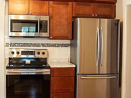 1056 Boulevard, West Hartford, Ct 06119 in West Hartford, CT (Photo 6 of 11)