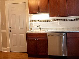 1056 Boulevard, West Hartford, Ct 06119 in West Hartford, CT (Photo 7 of 11)