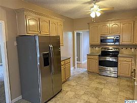 104 Centennial Dr, harvest, Al 35749 in Harvest, AL (Photo 5 of 10)