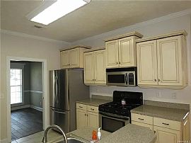 601 Prairieview Dr, prattville, Al 36067 in Prattville, AL (Photo 7 of 12)