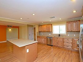 3831 N 34th St, Phoenix, Az 85018 in Phoenix, AZ (Photo 3 of 11)