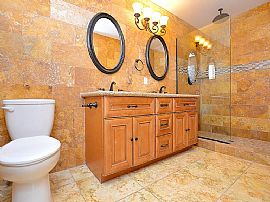 3831 N 34th St, Phoenix, Az 85018 in Phoenix, AZ (Photo 7 of 11)