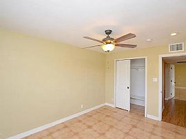 3831 N 34th St, phoenix, Az 85018 in Phoenix, AZ (Photo 6 of 12)