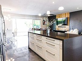 420 W Flower St, Phoenix, Az 85013 in Phoenix, AZ (Photo 2 of 12)