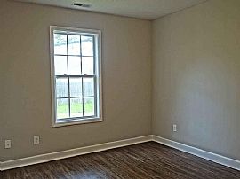 103 Jewell Cobb Ct, Owens Cross Roads, Al 35763 in Owens Cross Roads, AL (Photo 10 of 12)