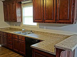 103 Jewell Cobb Ct, Owens Cross Roads, Al 35763 in Owens Cross Roads, AL (Photo 5 of 12)