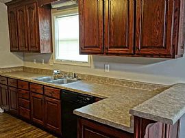 103 Jewell Cobb Ct, Owens Cross Roads, Al 35763 in Owens Cross Roads, AL (Photo 3 of 5)