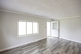 Spacious 2 Br - 1 Bathroom !! Available Now! in South Bend, IN (Photo 2 of 3)