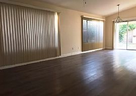 3218 E Laurel Ln, Phoenix, Az 85028 in Phoenix, AZ (Photo 6 of 12)