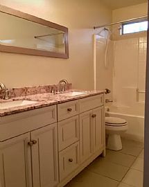 3218 E Laurel Ln, Phoenix, Az 85028 in Phoenix, AZ (Photo 7 of 12)