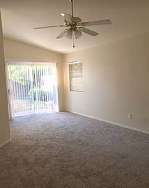 3218 E Laurel Ln, Phoenix, Az 85028 in Phoenix, AZ (Photo 9 of 12)