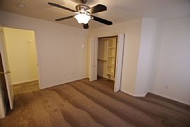 Move in Rdy! Duplex Near Bsu/micron with 2 Bed/2.5 Bath  in Boise, ID (Photo 9 of 12)