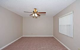 104 Woodfield Ct, Sanford, Fl 32773 in Sanford, FL (Photo 5 of 12)