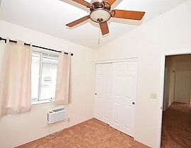 Affordable 3 Bedroom Home  in Waipahu, HI (Photo 8 of 12)