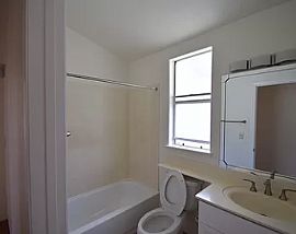 Affordable 3 Bedroom Home  in Waipahu, HI (Photo 9 of 12)