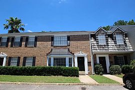 110 Du Rhu Dr #b, Mobile, Al 36608 in Mobile, AL (Photo 2 of 9)