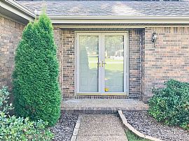 309 Benita Dr, Florence, Al 35634 in Florence, AL (Photo 2 of 10)