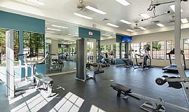 10121 Windmill Lakes Blvd, Houston, in Houston, TX (Photo 3 of 3)