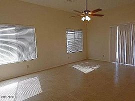 1811 S 39th St Unit 64, Mesa in Mesa, AZ (Photo 3 of 8)