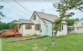 5544 Waterloo Rd, Columbia, Md 21045 in Columbia, MD