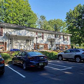 10 Cedar Ln, Berwick, Me in Berwick, ME (Photo 2 of 3)