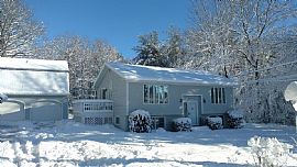 65 Lunt Rd, Falmouth, Me in Falmouth, ME (Photo 5 of 8)